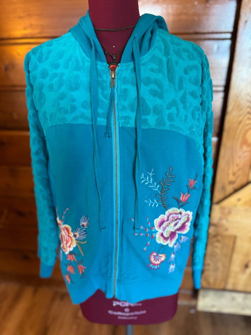 JOHNNY WAS NWT  Teal Embroidered Zip Hoodie Bomber.